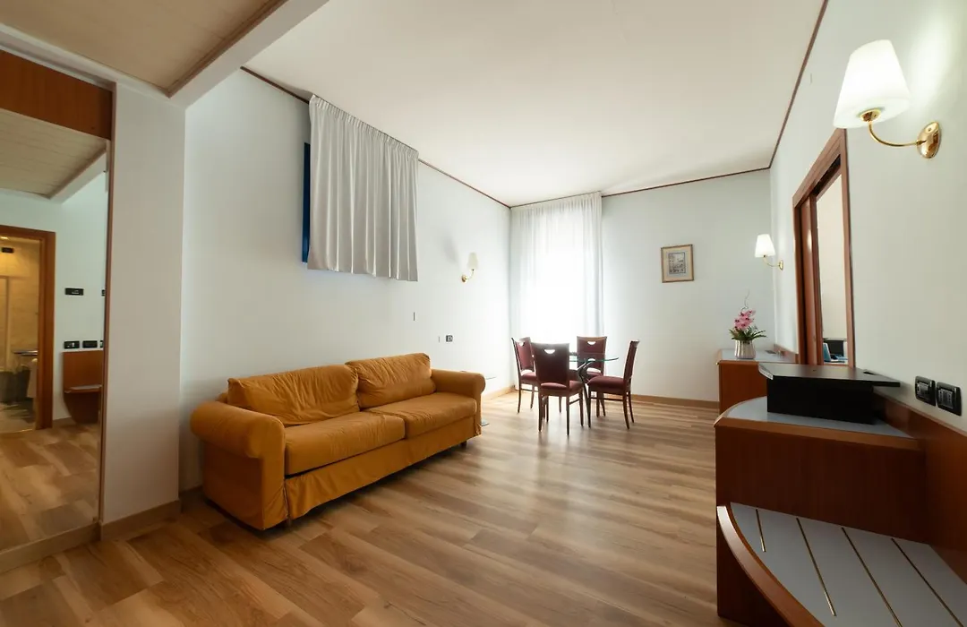 Hotel Persico's-1